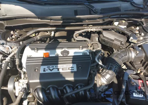 2008 Honda Accord 2.4 Ex-L from USA, damaged, VIN 1HGCP26878A014440